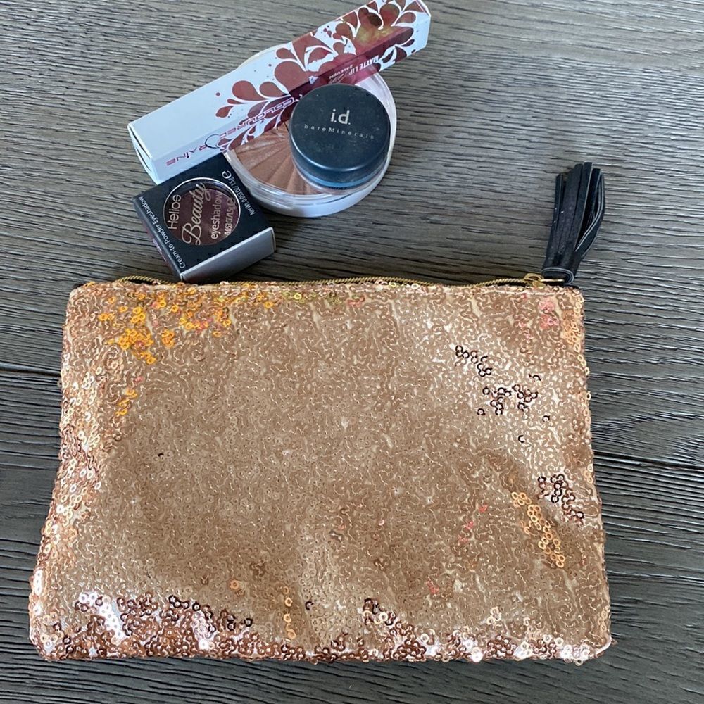 5 Piece Makeup Bundle-Not Used - Picture 9 of 9